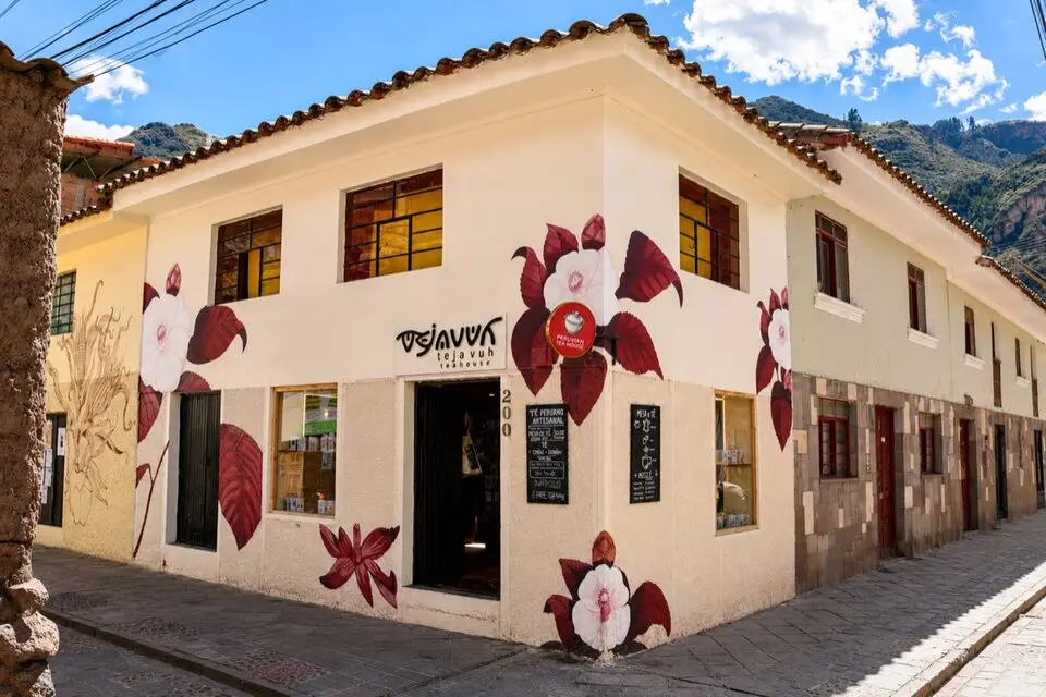 Front of the TEJA VUH Tea house in Pisac